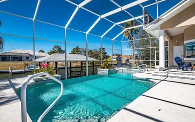 Casa Coral- Heated Infinity Pool Canal Home
