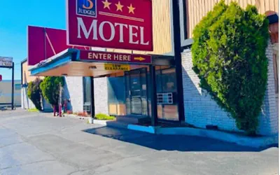 Three Judges Motel