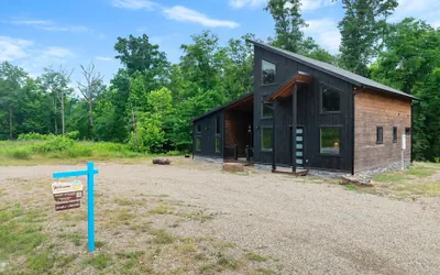 Bearly Creekin' Stay for 14!