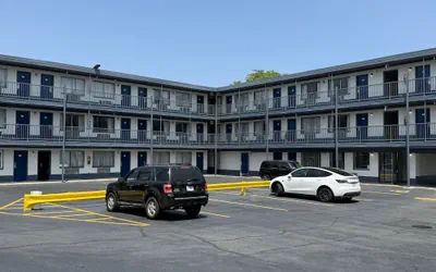 Motel 6 - Chicago, IL