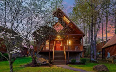 Resort Pool Fitness Room Hot Tub Jacuzzi