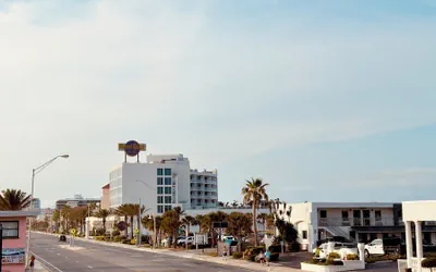 Beachline Breeze on the Strip