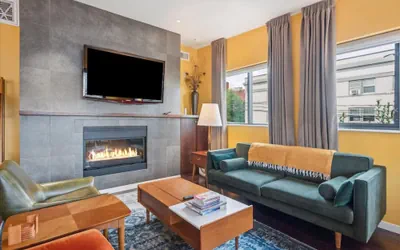 Meadowlark Suite - 201