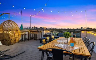 Downtown Nashville Hot Tub Game Room Karaoke