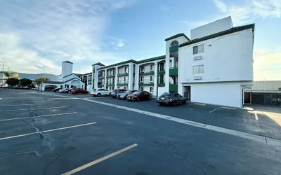 Casa Blanca Hotel - Corona