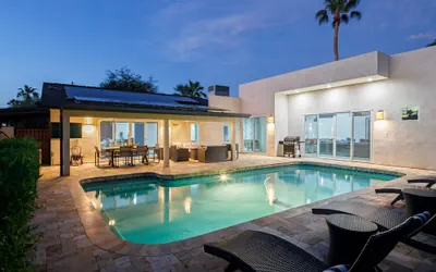 Luxe- Zephyr -pool - Putting Green - Tons of Games