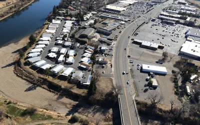 The River Inn and Suites