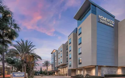 Homewood Suites by Hilton Anaheim Resort – Convention Center