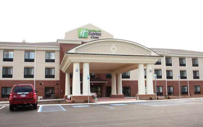 Holiday Inn Express & Suites Cumberland - La Vale by IHG