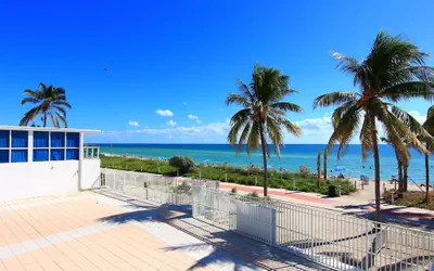 Castle Beach Suites by MiaRentals