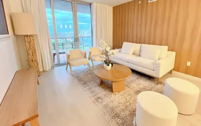 Luxury Ocean Views Apt 1208