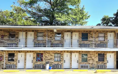 Mi Amor Inn & Suites By Hotel O Dallas Tx Hwy 352