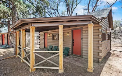 Timber Lodge Cabin 7