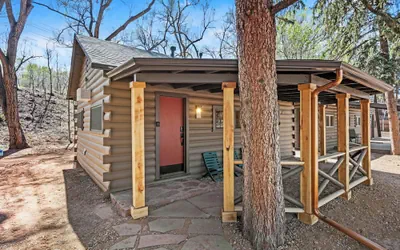 Timber Lodge Cabin 8