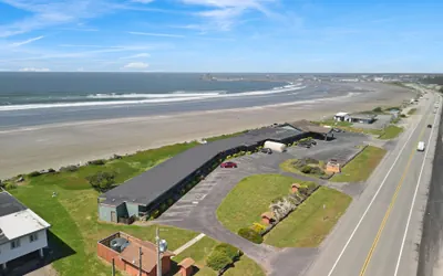 Crescent Beach Motel