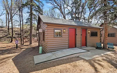 Timber Lodge Cabin 10