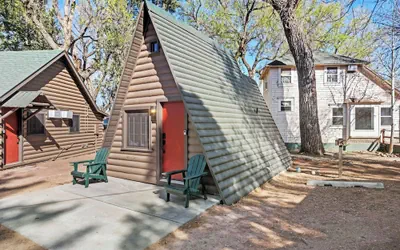 Timber Lodge Cabin 15