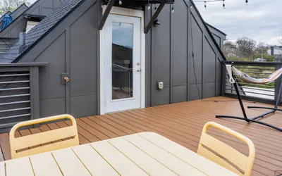 Modern Nashville Townhouse Rooftop Garage