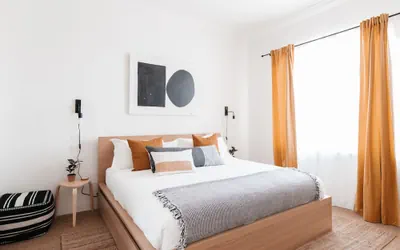 Designer 1 bed 5 min to Old Town Dogs Welcome