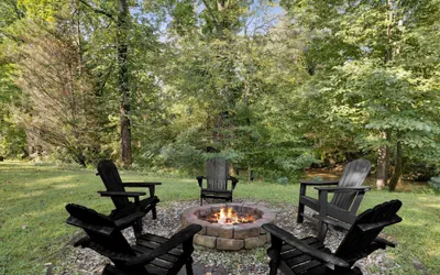 River View Dog Friendly Game Room w Hot Tub