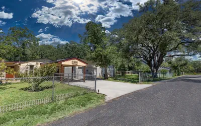 Kleines Hauschen - Cozy Hideaway 6 min to Downtown