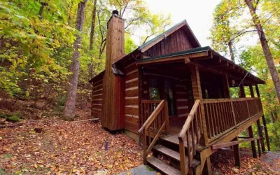 The Fur Traders Cabin- Pigeon Forge 2 Bedroom Cabin