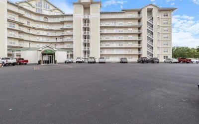 Modern Decor, Views, Grill, Workstation, Boat + 2 PWC Slips & Resort-style Amenities