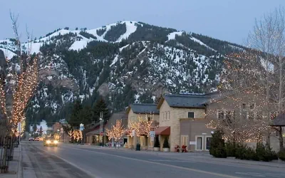 Trail Creek Treasure - Luxury 3BD nr SV Ski Lifts