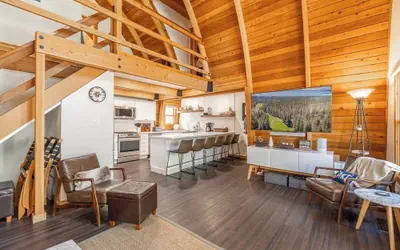 The Canoe Cabin in Incline Village