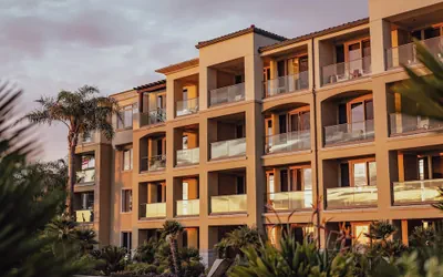 Dolphin Bay Resort & Spa