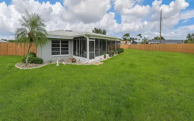 Spacious Family Retreat Port Charlotte