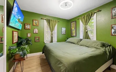 Coastal Comfort 2BR Getaway St Pete