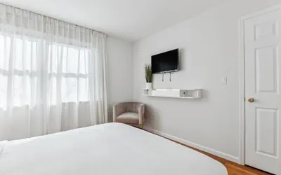 Luxury NYC Home Game Room Free Parking