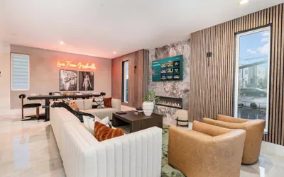 Elevator With Rooftop Hot Tub Pet-friendly Yard