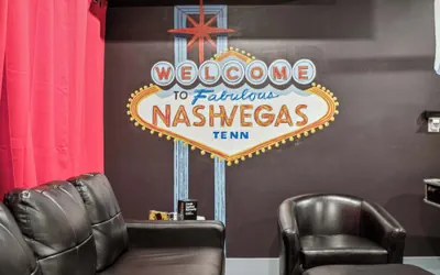 Private Home w Rooftop Game Room Near Downtown