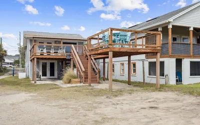 124 S Fletcher - Downstairs 3 Bedroom Duplex