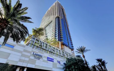 Palms Place - Strip View - High floor