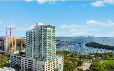 Arya Residences & Suites