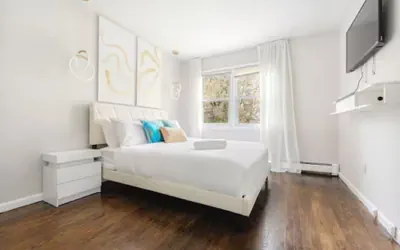Upscale 3BR NY Home with Free Parking