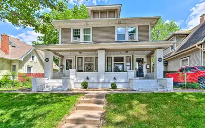 Cozy 3BR Home in Bates-Hendricks