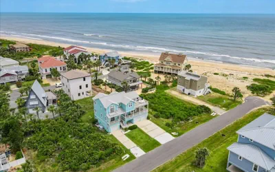 Beachfront 5BR Home With Ocean Views