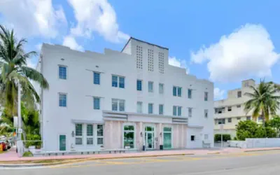 Sea Breeze Retreat Miami Beach Studio