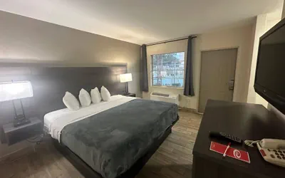 Econo Lodge St. Petersburg Central