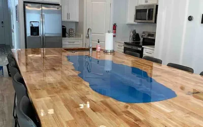 Bear Lake Table Downtown Garden City Townhome