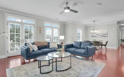 Walkable Historic District Stay 2 Units, Sleeps 14 The Juliette by Avantstay