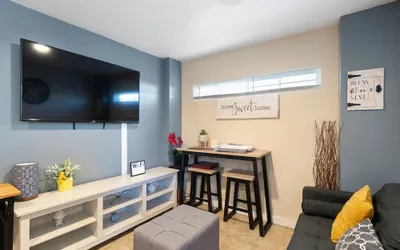 Cute & Cozy Renovated APT in the Heart of Phoenix