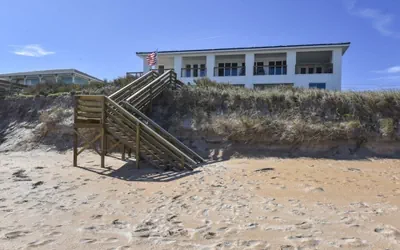 The White House On Flagler Beach - Unit 12 1 Bedroom Apts