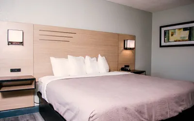 Cambridge Hotel - Kansas City