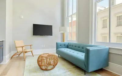 Prime Walkable Location in Heart of French Quarter The Harlequin by Avantstay