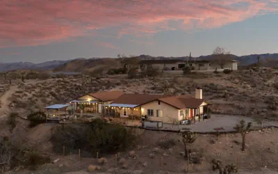 Luna Vista Ranch - Hot Tub, Fire Pit & Disc Golf 2 Bedroom Home